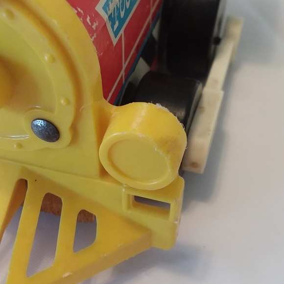 Vintage Fisher Price Rare Yellow Toot Toot Engine - Picture 12 of 12